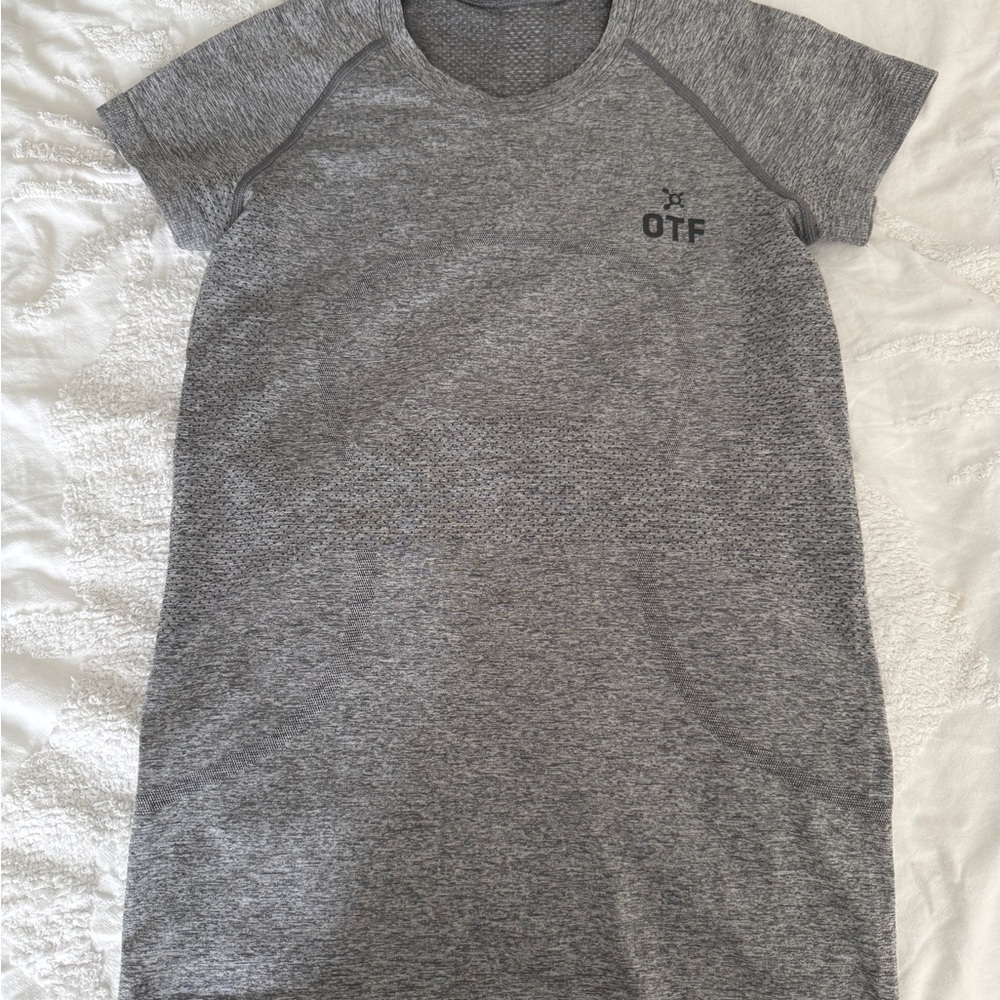 lululemon athletica Gray Short Sleeve Tee